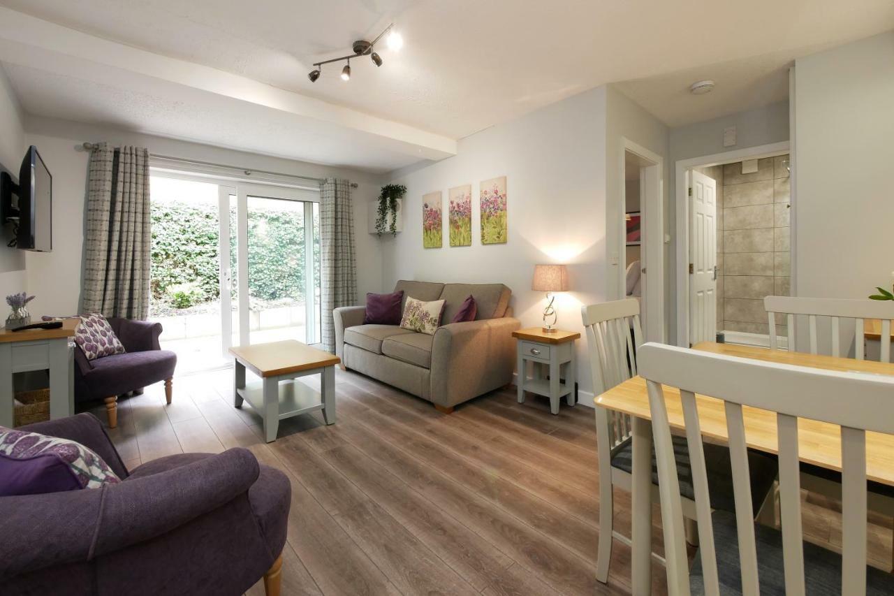 Crewe Short Lets 4 Victoria Court, Crewe Apartment Bagian luar foto