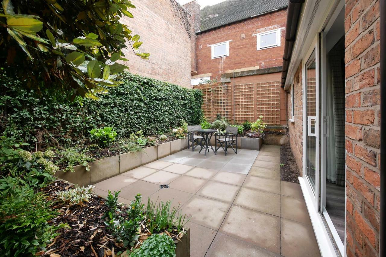Crewe Short Lets 4 Victoria Court, Crewe Apartment Bagian luar foto